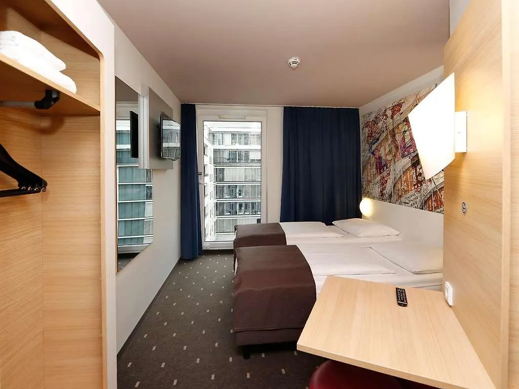 B&B Hotel Berlin-Alexanderplatz  Berlim