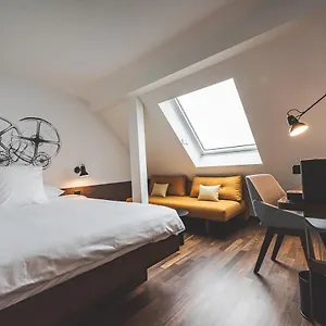 *** Hotel Bernina Switzerland