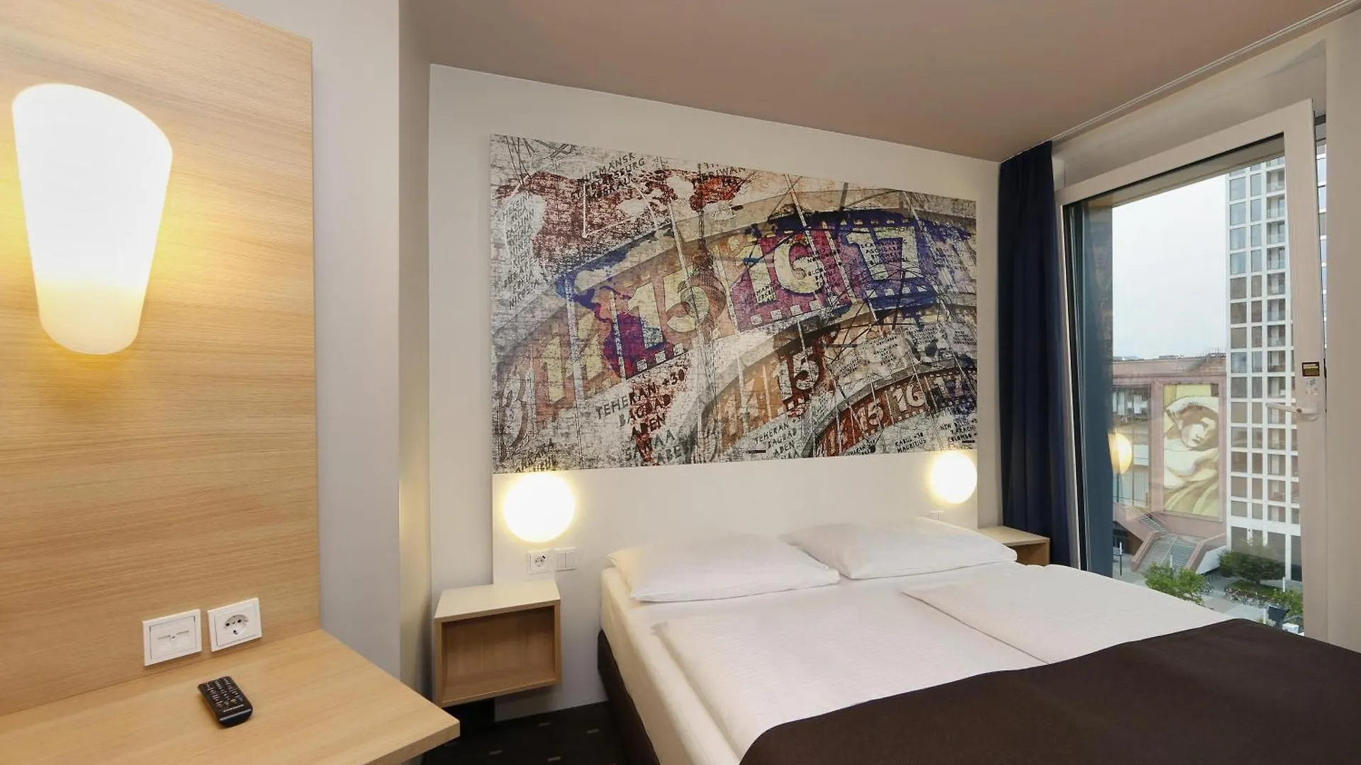 B&B Hotel Berlin Alexanderplatz 3*,  Deutschland